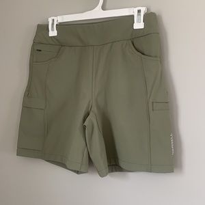 Merrell Wayfinder Shorts Womens Size 6. Hiking/Trail shorts